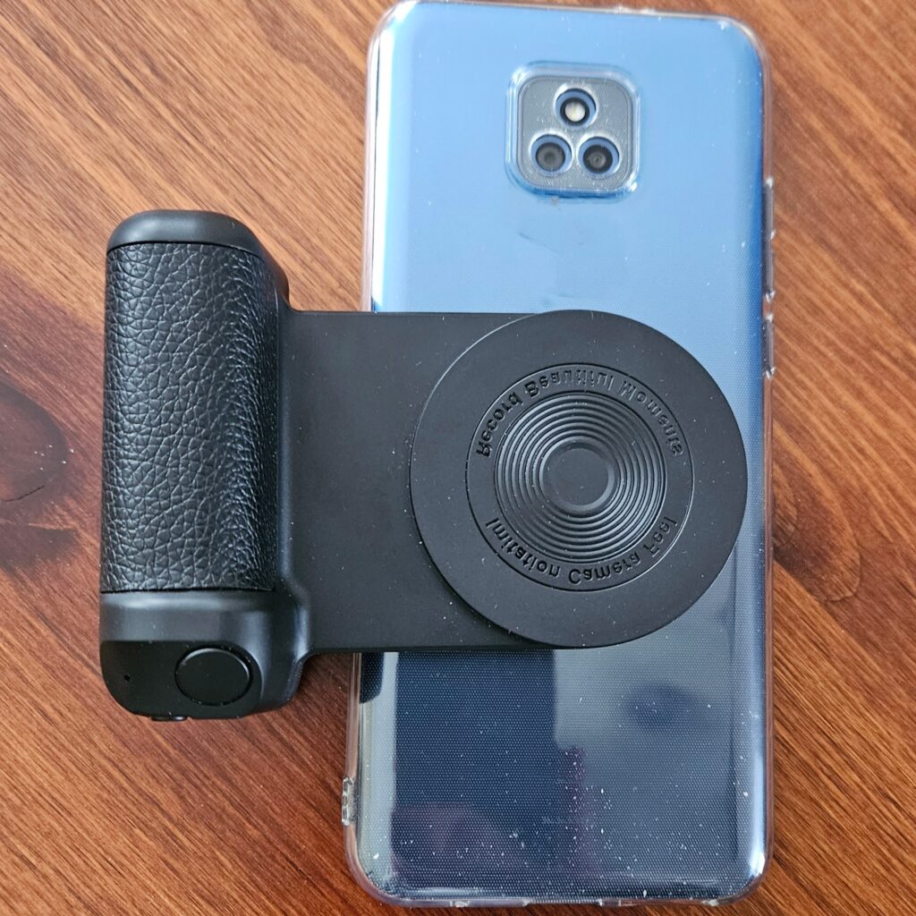phone grip ,works like a camera